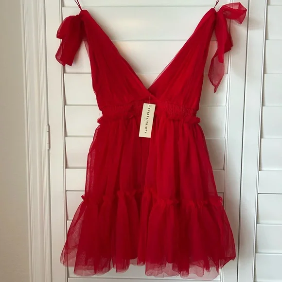 Elegant Red Mini Dress - Picture 2 of 3